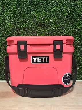 YETI Roadie 15 Hard Cooler Tropical Pink Extremely Rare NWT